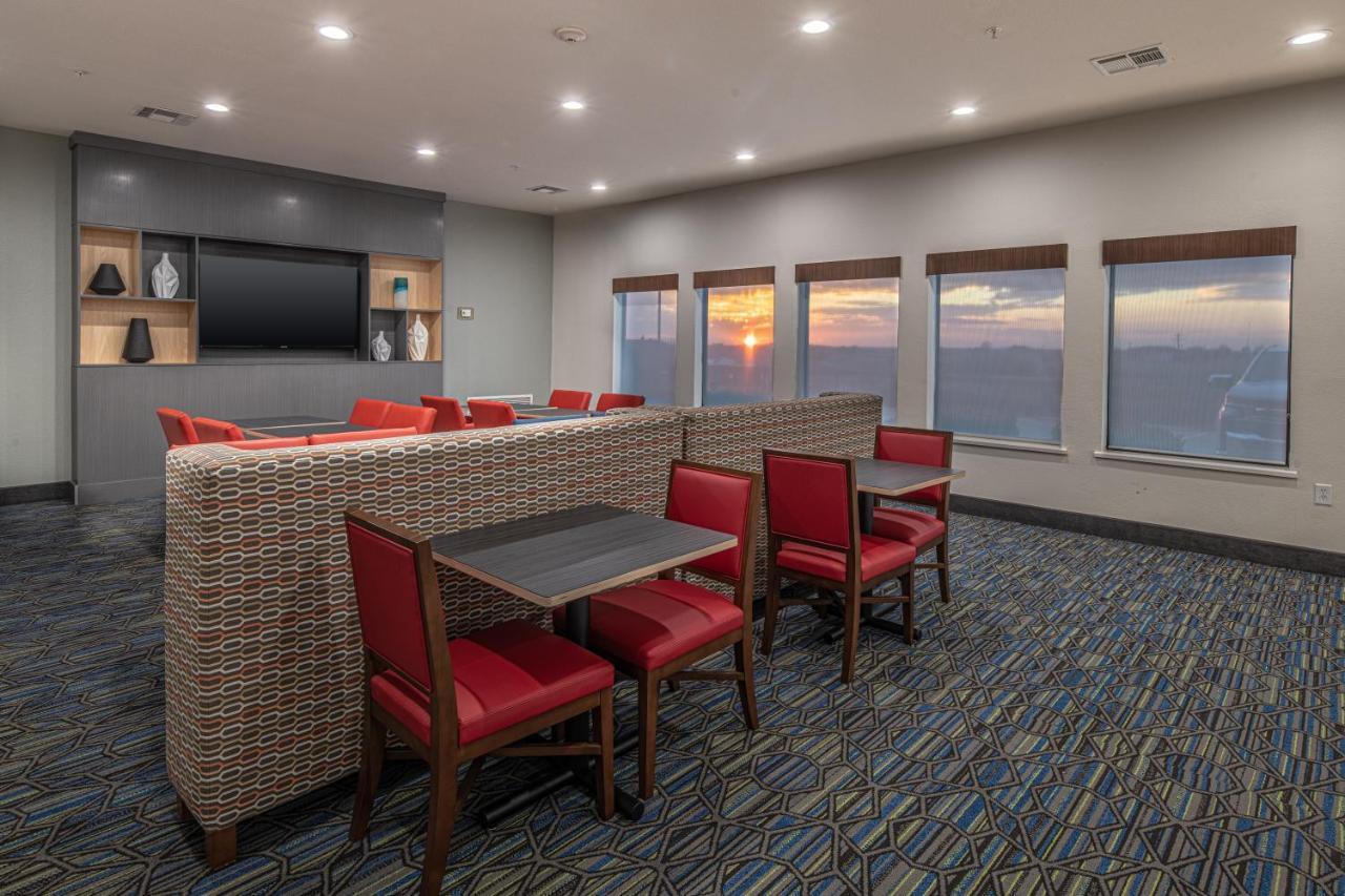 Holiday Inn Express & Suites N Waco Area - West By Ihg Eksteriør bilde