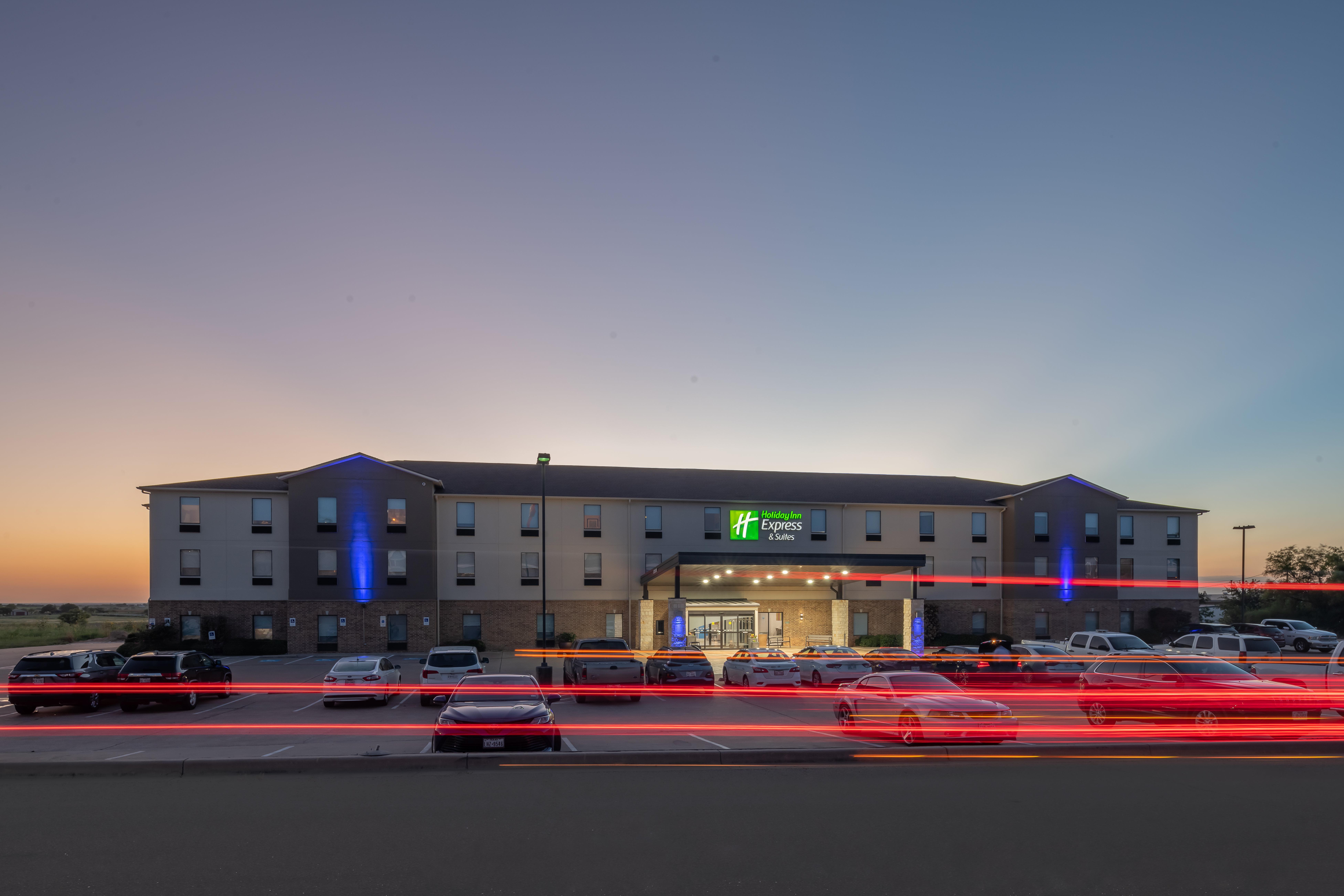 Holiday Inn Express & Suites N Waco Area - West By Ihg Eksteriør bilde