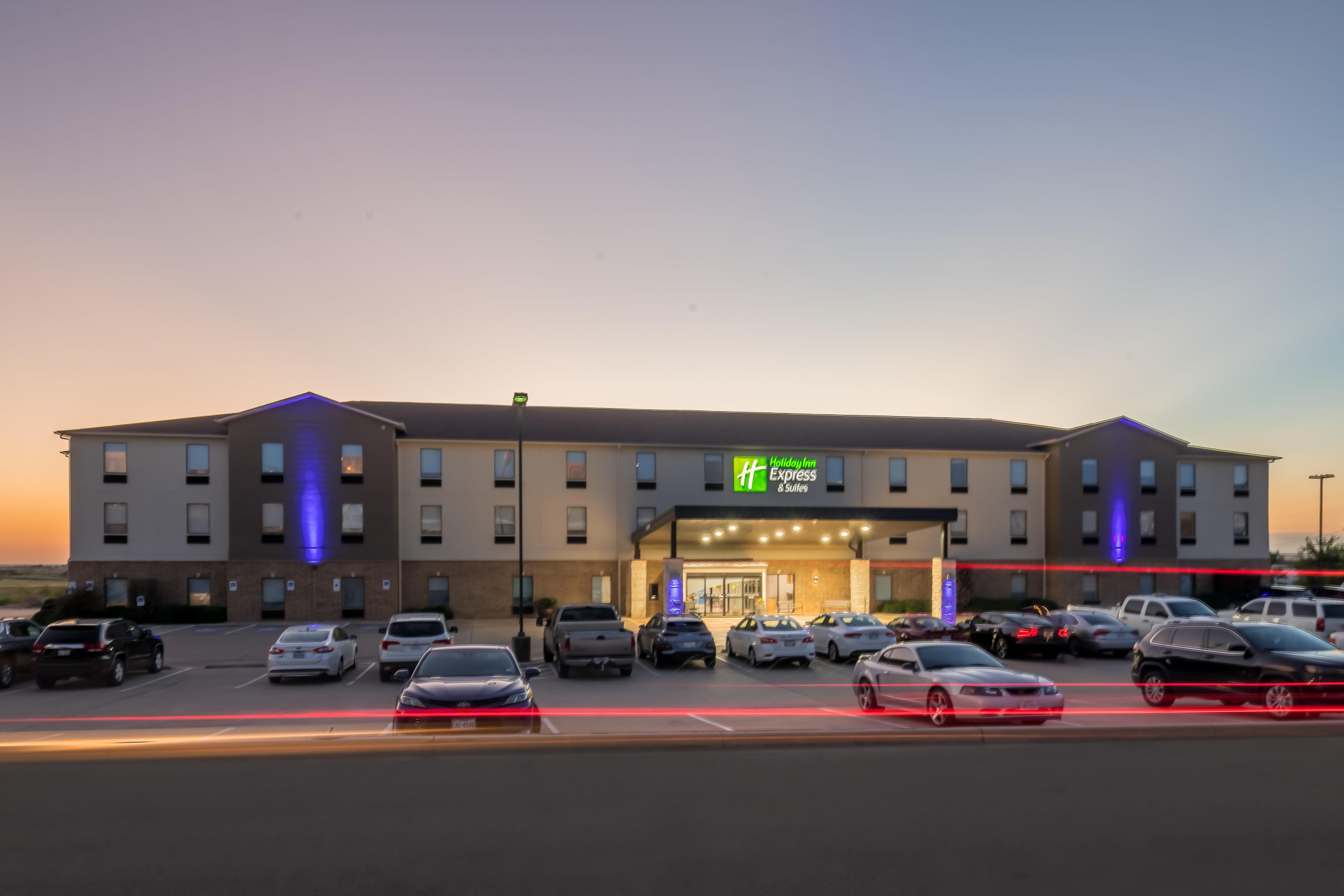 Holiday Inn Express & Suites N Waco Area - West By Ihg Eksteriør bilde